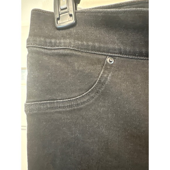 Spanx Distressed Denim Jeggings Black Pull On Medium Wash Ripped Knee - Picture 4 of 6